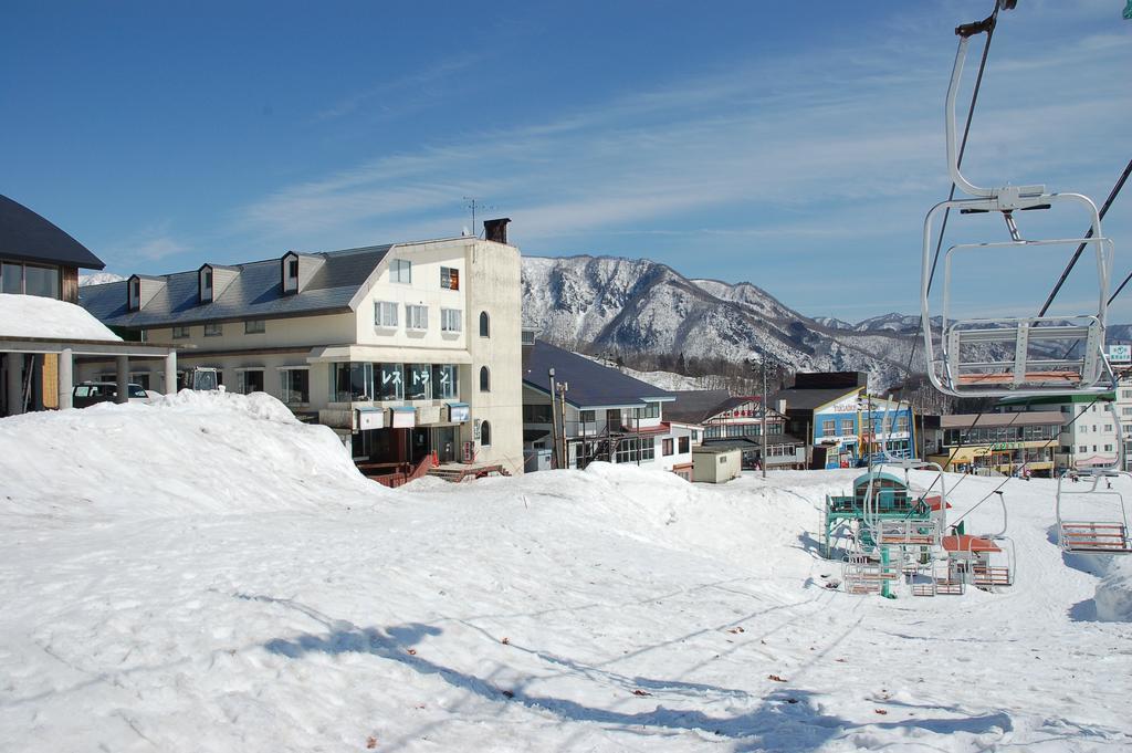 Hotel New Bernina Нагано Экстерьер фото