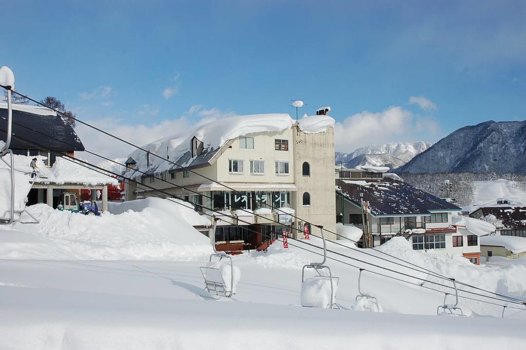 Hotel New Bernina Нагано Экстерьер фото