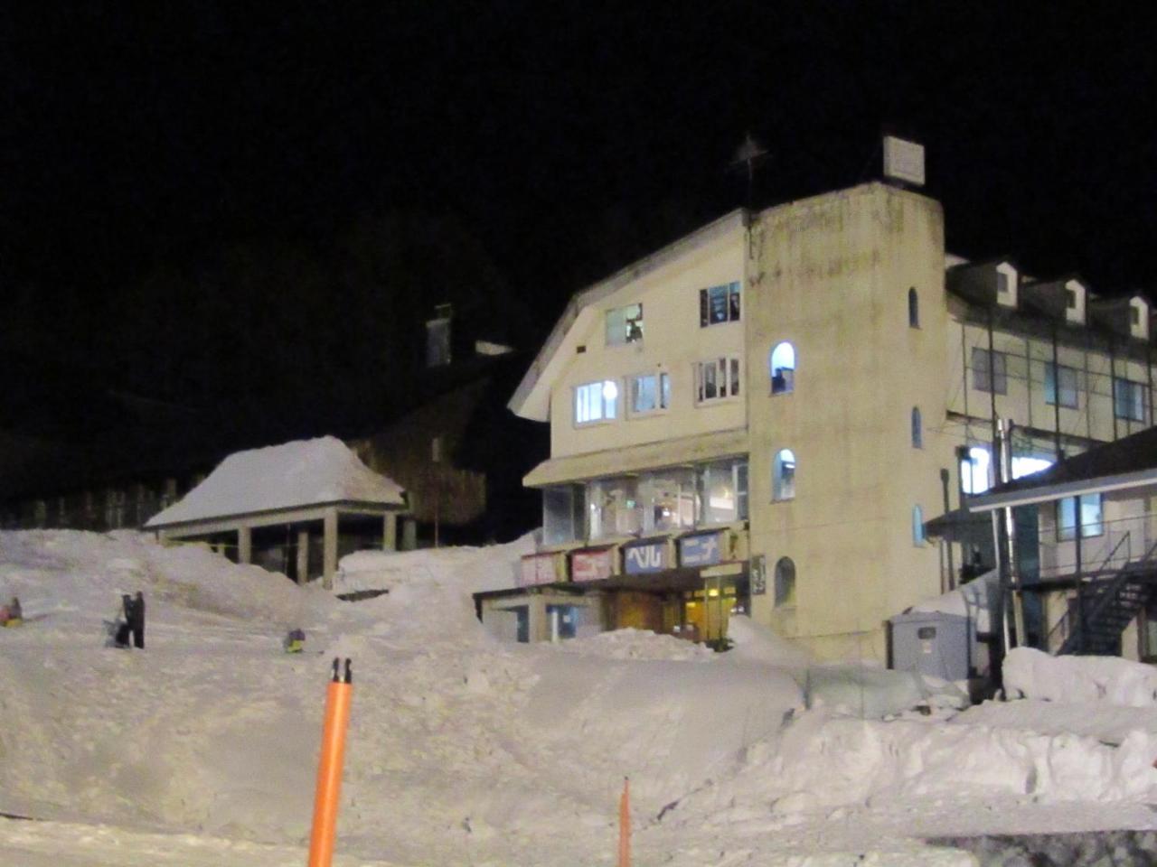 Hotel New Bernina Нагано Экстерьер фото